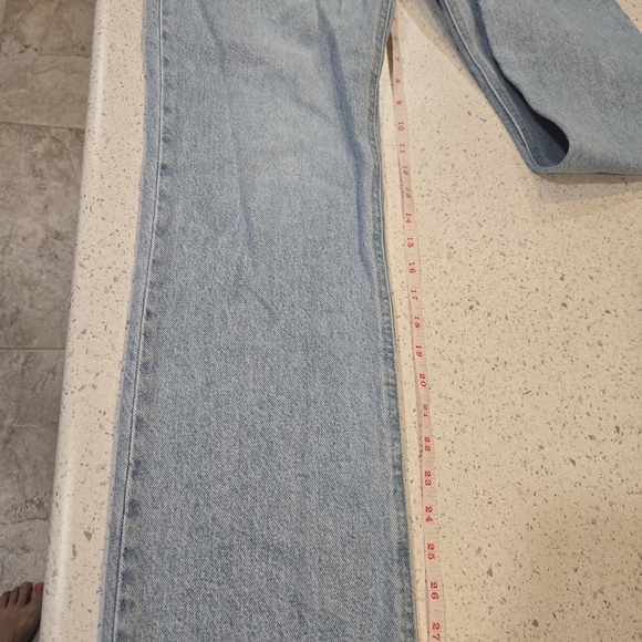 H&M Light Blue Women's Straight Leg Jeans - Picture 6 of 9